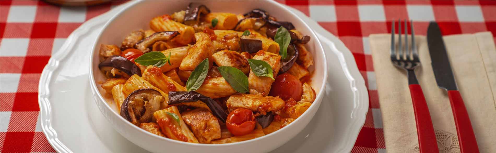 receta rigatoni con berenjenas y pollo