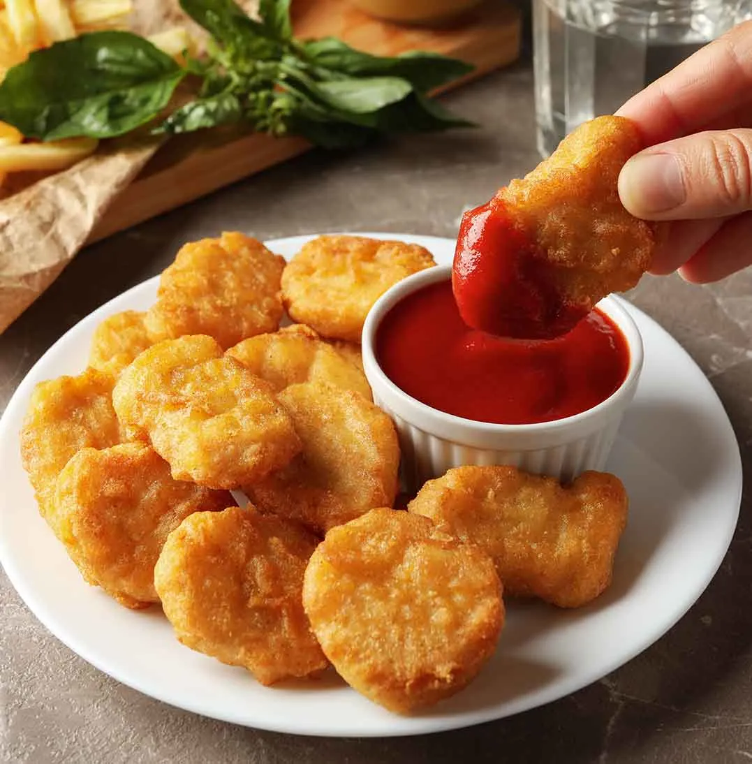 nuggets con ketchup