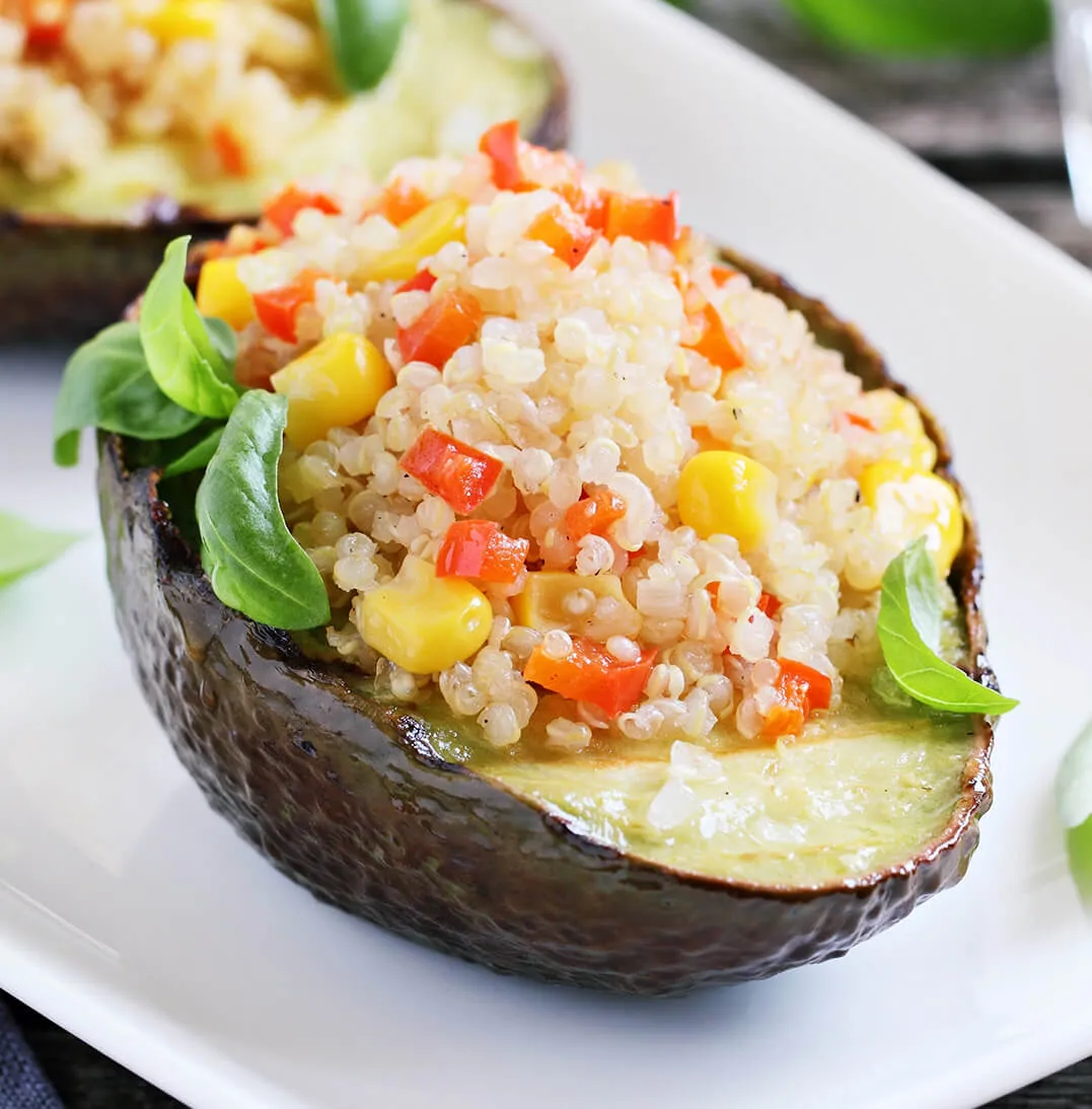 entrada palta reina con quinoa