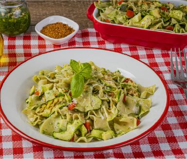 pantrucas con pesto y zucchini