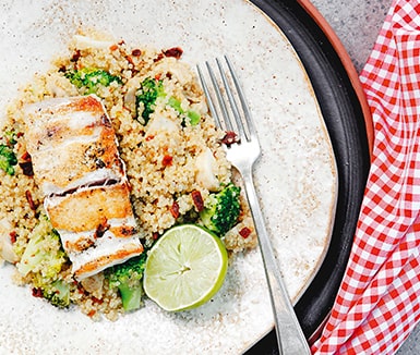 receta corvina a la plancha con salteado de quinoa