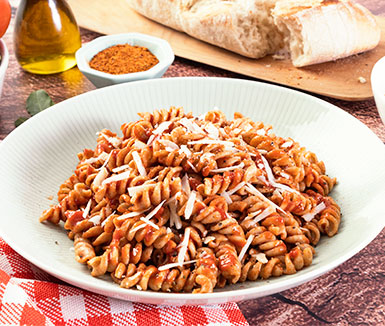 fusilli integral con salsa de tomate