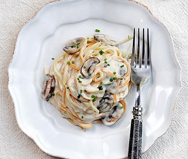 receta spaghetti con salsa bechamel y champinones